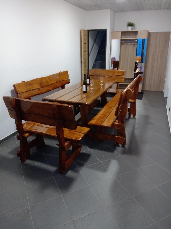 U Hradeb Apartment Mikulov Ngoại thất bức ảnh